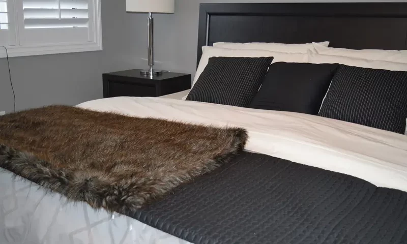 Czy powinieneś spać z otwartym oknem?