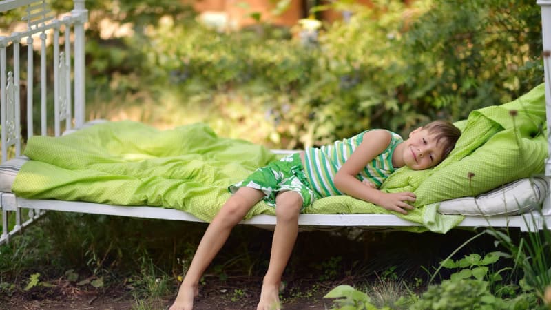 Skutki letniej pogody dla jakości snu